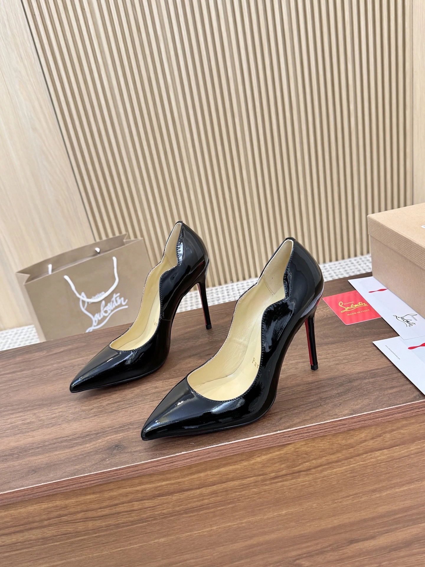 TH--8ou2ou 1190911BK01 cowhide sheepskin Heel height：10.5CM item:ET-X541K2516